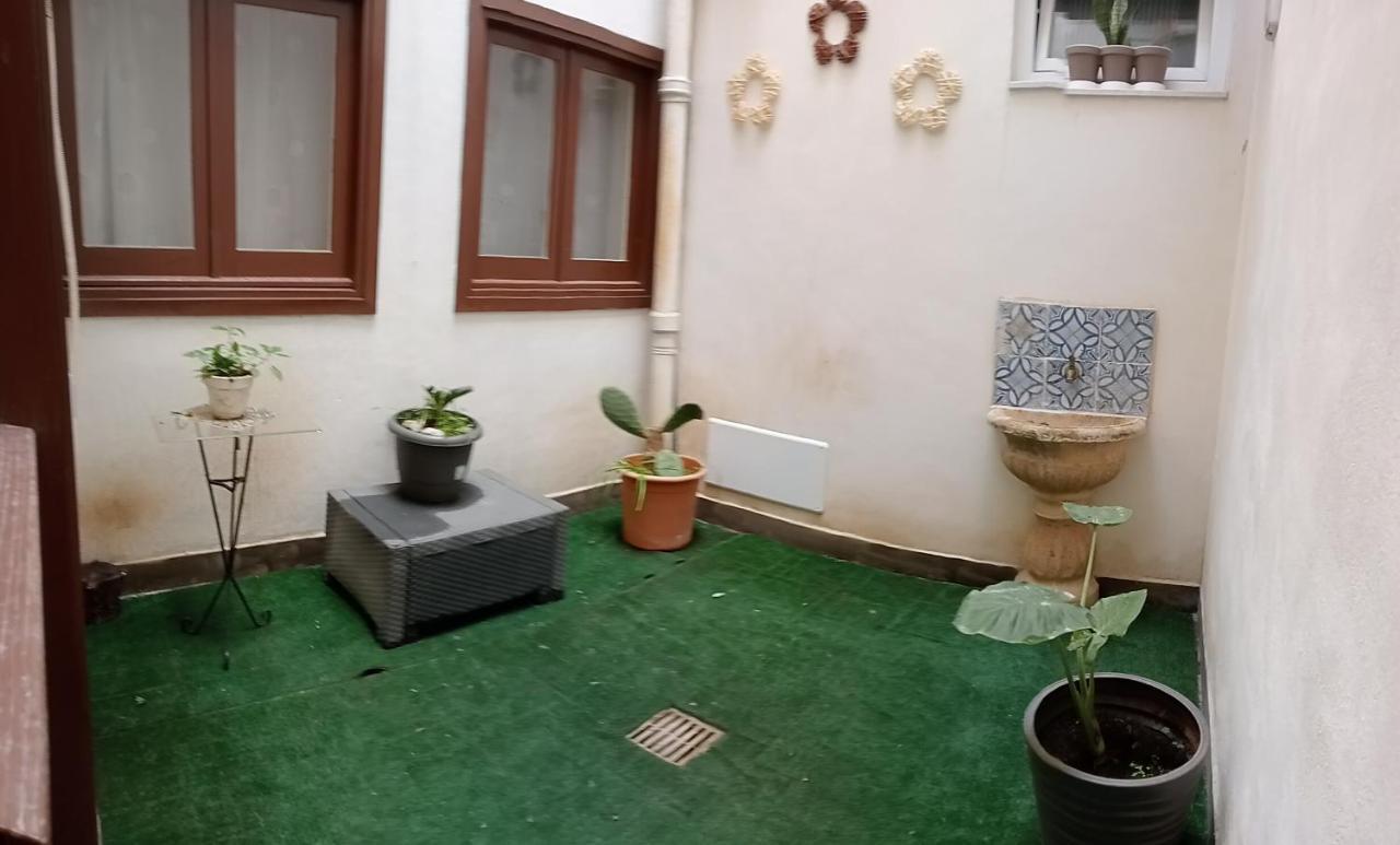 Dietro Il Massimo Palermo Exterior foto